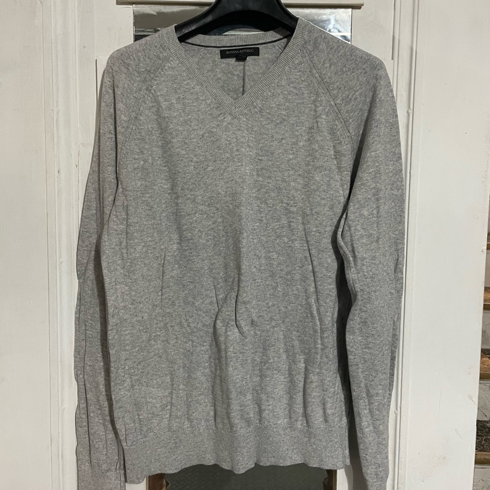 Banana Republic V Neck
